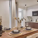 Superb Apartment Center Of Paris By Studio Prestige
