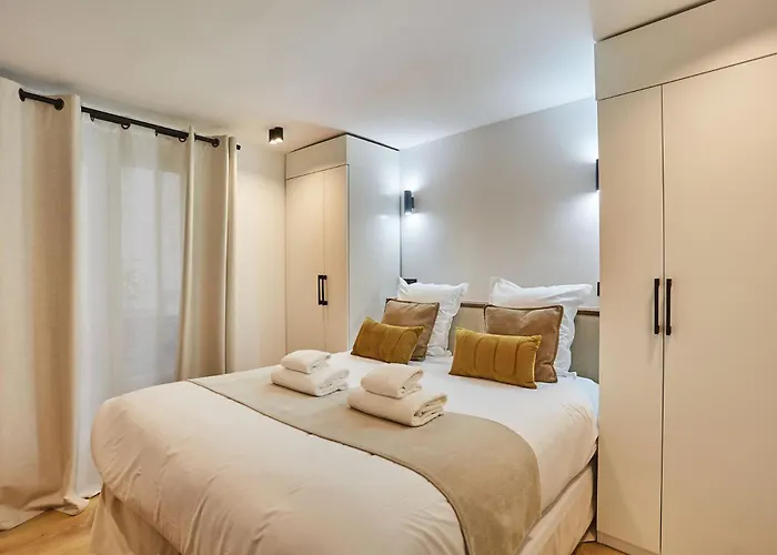Superb Apartment Center Of Paris By Studio Prestige